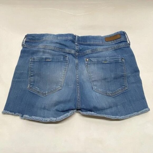 H&M Jean Shorts Women's Size 10 Blue Distressed High Waist Cut Off Raw Hem Denim - Picture 8 of 9